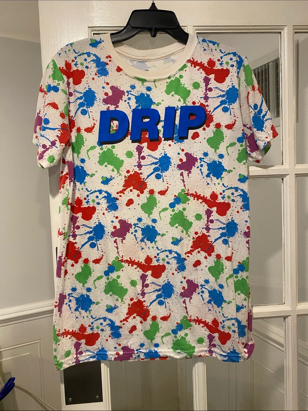 Launder size Medium Tshirt unisex good condition